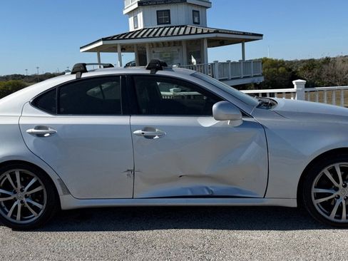 Used 2008 Lexus IS 250 image 4