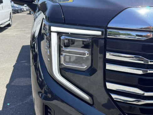 Used 2026 GMC Sierra 1500 SLT w/ SLT Premium Plus Package AWD/4WD image 7