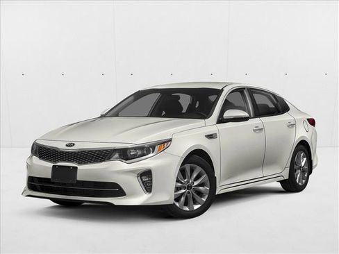 Used 2018 Kia Optima S FWD image 1