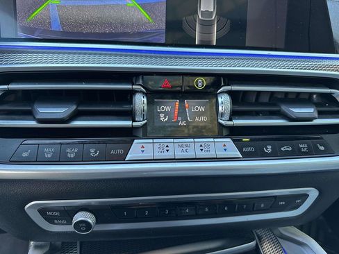 Used 2023 BMW X6 xDrive40i w/ Executive Package image 29