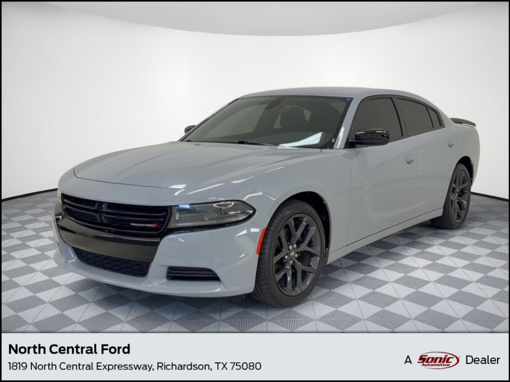 Used 2022 Dodge Charger SXT w/ Blacktop Package RWD image 1