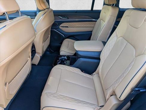 New 2025 Jeep Grand Cherokee L Summit image 14