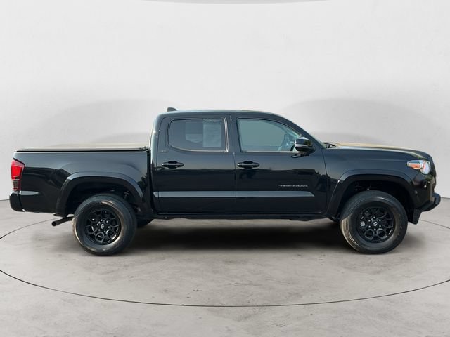 Used 2022 Toyota Tacoma SR5 w/ Technology Package RWD image 4