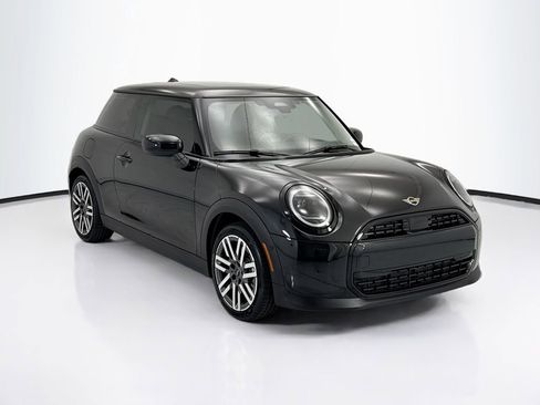 New 2026 MINI Cooper 2-Door Hardtop FWD image 3