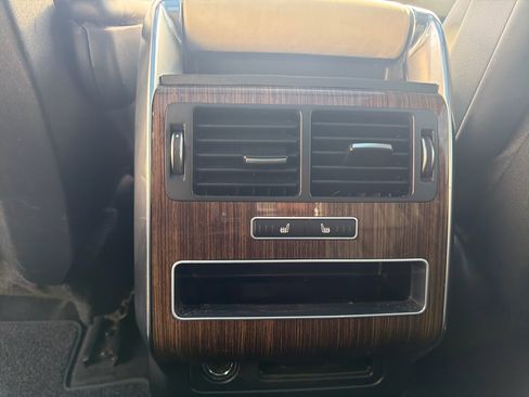 Used 2016 Land Rover Range Rover Sport HSE image 28