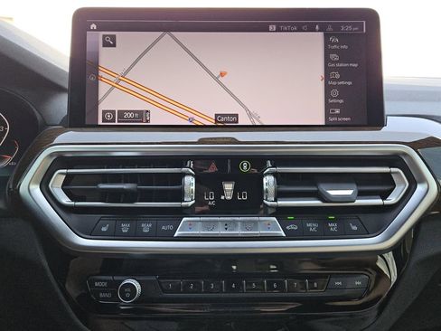 Used 2023 BMW X3 sDrive30i w/ Premium Package image 12