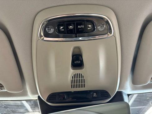 Used 2019 Volvo XC60 T5 Momentum w/ Premium Package image 39