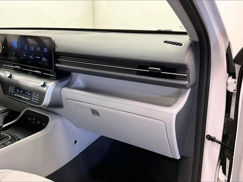 Used 2025 Hyundai Kona SEL FWD image 15
