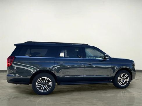 New 2025 Ford Expedition Max Active image 10