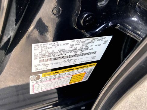 Certified 2020 Ford Expedition Max XLT w/ Equipment Group 202A image 34