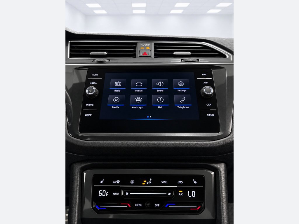 Used 2022 Volkswagen Tiguan SEL R-Line AWD/4WD image 28