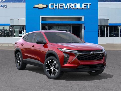 New 2026 Chevrolet Trax RS w/ Sunroof Package FWD image 7