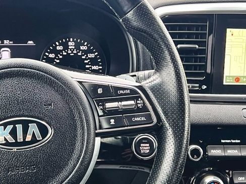Used 2025 Kia Sportage EX image 20