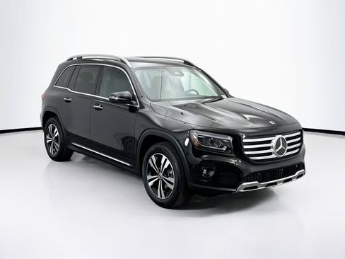 Certified 2025 Mercedes-Benz GLB 250 image 3