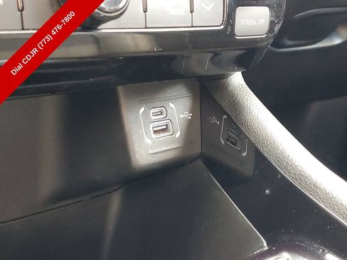 Used 2025 Jeep Compass Trailhawk w/ Trailhawk Convenience Group AWD/4WD image 32