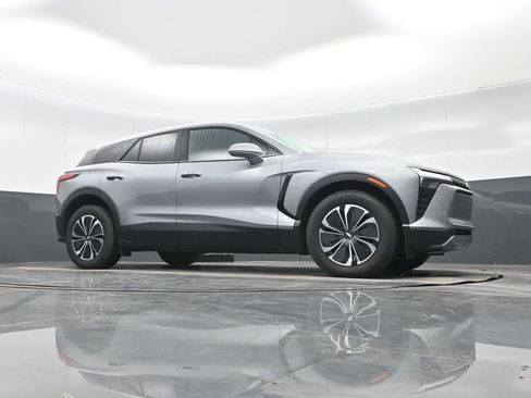 New 2025 Chevrolet Blazer EV LT w/ Super Cruise Package image 31