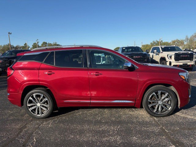 Used 2019 GMC Terrain Denali w/ Driver Alert Package II FWD image 8