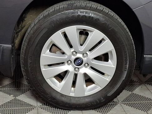 Used 2018 Subaru Outback 2.5i Premium AWD/4WD image 11