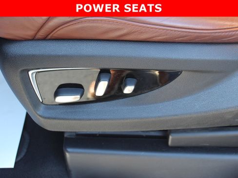 Used 2019 Cadillac Escalade Premium Luxury image 14