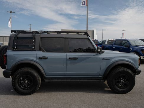 Used 2023 Ford Bronco Wildtrak image 11