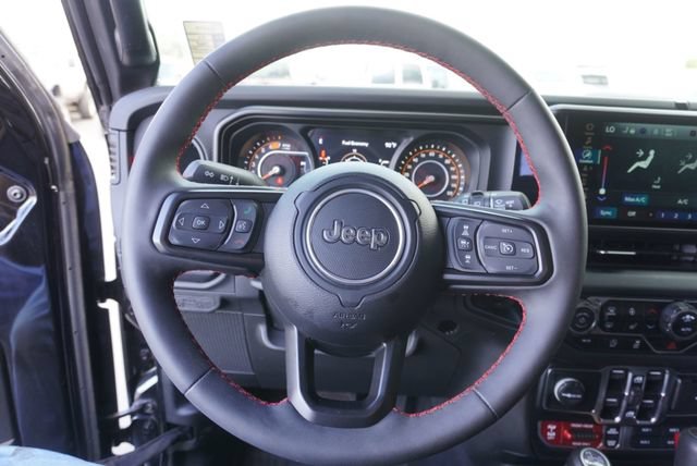 Used 2024 Jeep Wrangler Unlimited Rubicon AWD/4WD image 31