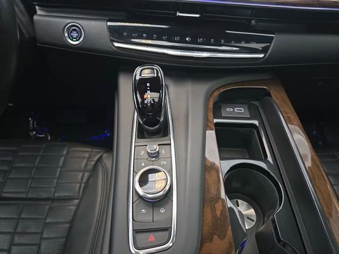 Used 2023 Cadillac Escalade Sport Platinum w/ LPO, ONYX Package AWD/4WD image 20