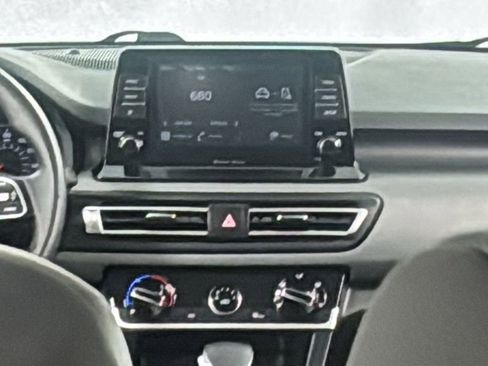 Used 2023 Kia Seltos LX image 16