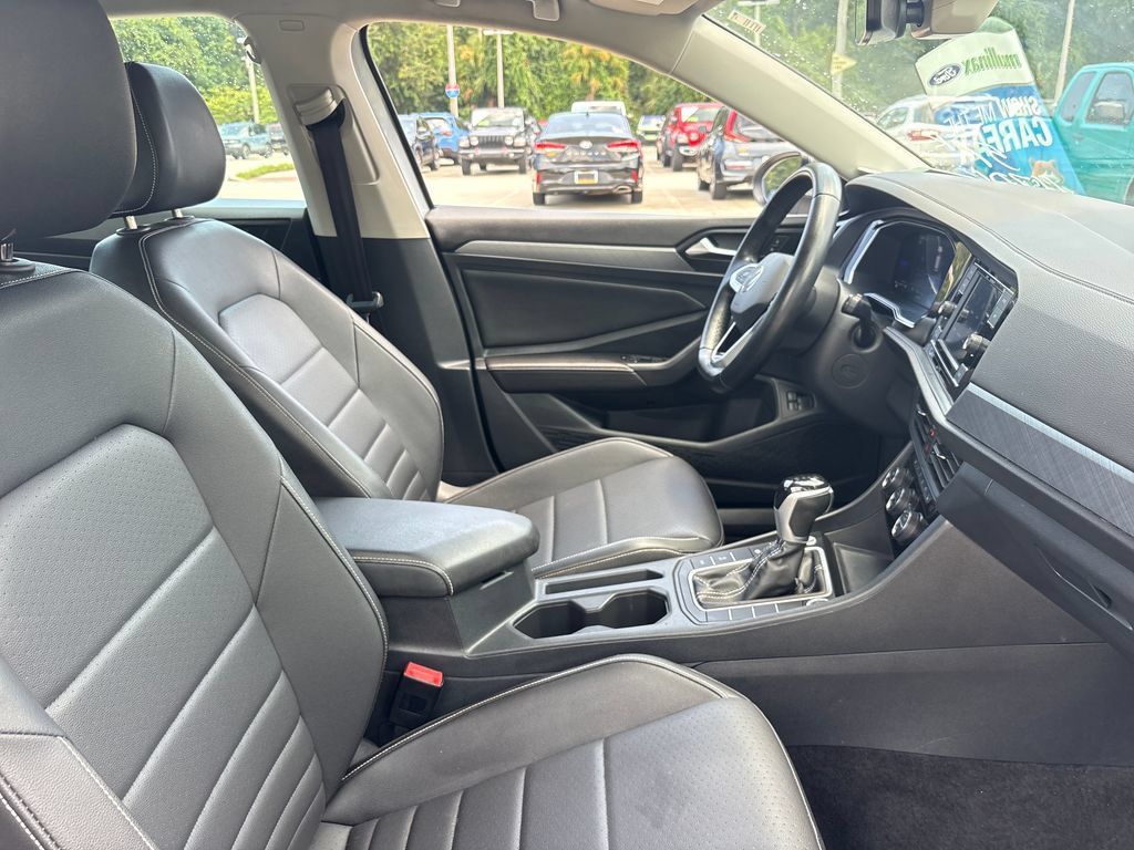 Used 2024 Volkswagen Jetta SE FWD image 26