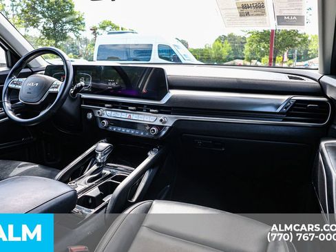 Used 2025 Kia Telluride S AWD/4WD image 32