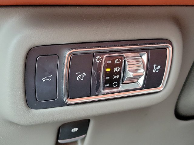 Used 2024 Lincoln Nautilus Black Label AWD/4WD image 11