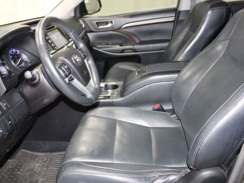 Used 2015 Toyota Highlander Limited AWD/4WD image 33