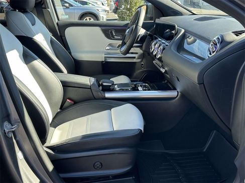 Used 2021 Mercedes-Benz GLA 250 GLA 250 image 6