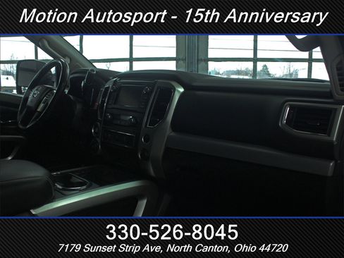 Used 2019 Nissan Titan SV image 35