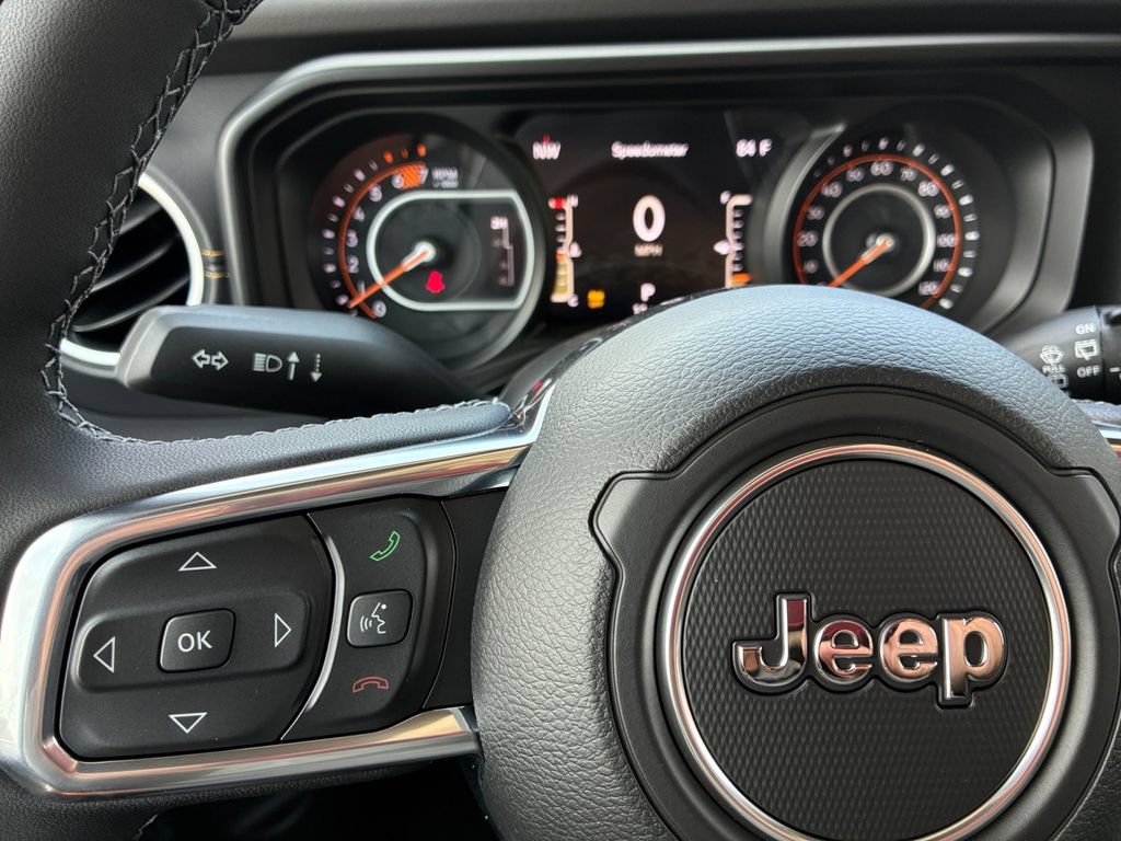 New 2026 Jeep Wrangler Unlimited Sahara AWD/4WD image 11