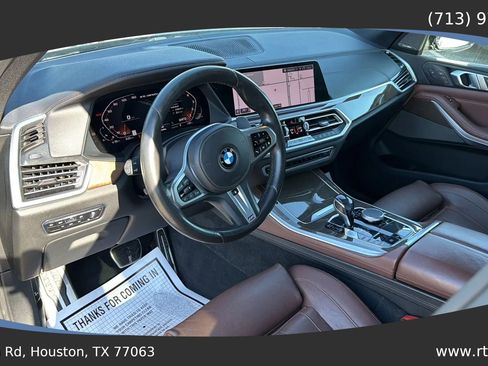 Used 2020 BMW X5 M50i w/ Luxury Seating Package image 25