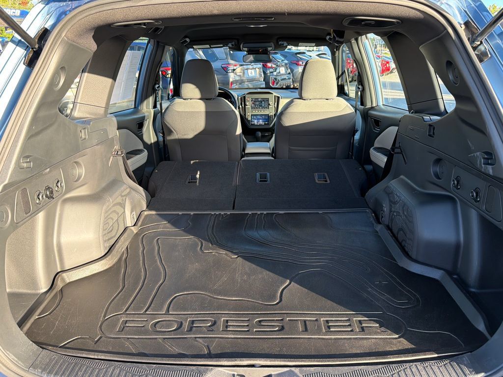 Certified 2025 Subaru Forester AWD/4WD image 27