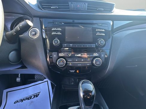 Used 2017 Nissan Rogue Sport SV AWD/4WD image 20