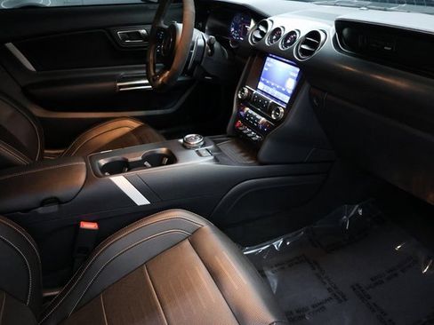 Used 2022 Ford Mustang Shelby GT500 w/ Technology Package image 81