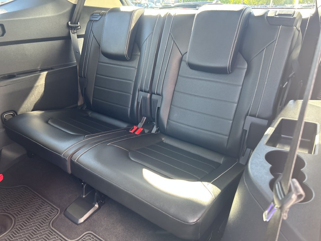 Used 2023 Volkswagen Atlas SEL Premium AWD/4WD image 35