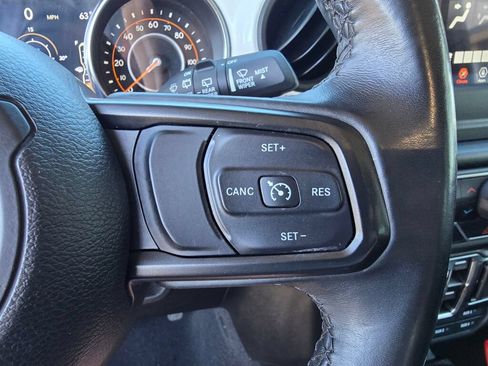 Used 2021 Jeep Wrangler Unlimited Sport AWD/4WD image 22