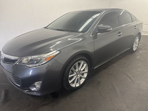 Used 2013 Toyota Avalon Limited image 1
