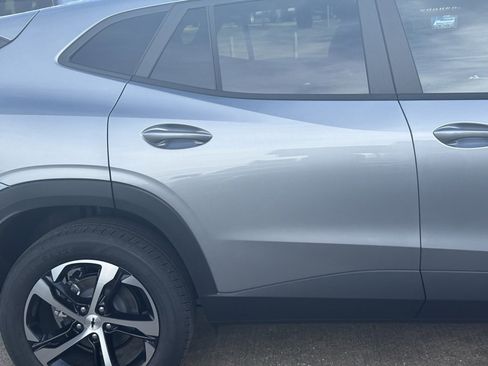 New 2026 Chevrolet Trax RS w/ Driver Confidence Package image 10