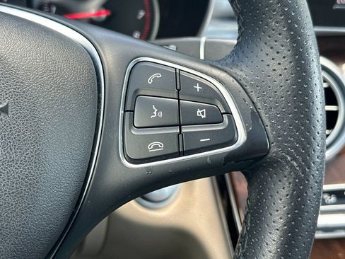 Used 2018 Mercedes-Benz C 300 Sedan image 27
