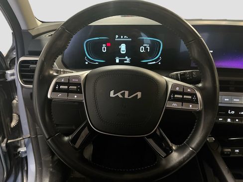 Used 2025 Kia Telluride S AWD/4WD image 11