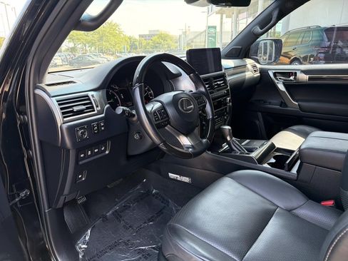 Used 2023 Lexus GX 460 Luxury w/ Accessory Package AWD/4WD image 21