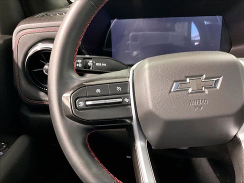 Used 2024 Chevrolet Colorado Z71 w/ Z71 Convenience Package 2 image 22