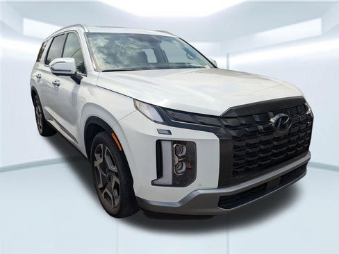 Used 2024 Hyundai Palisade Limited FWD image 3