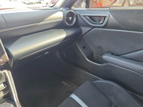 Used 2024 Toyota GR86 Premium image 37