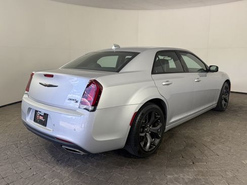 Used 2023 Chrysler 300 S RWD image 7