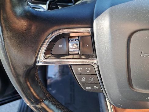 Used 2023 Lincoln Navigator L Reserve image 25